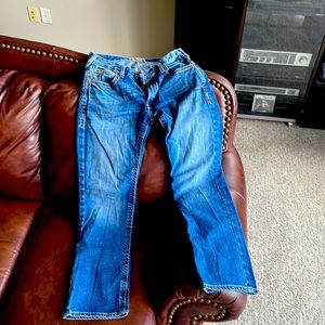Ariat jeans; 34/34; straight leg/straight fit